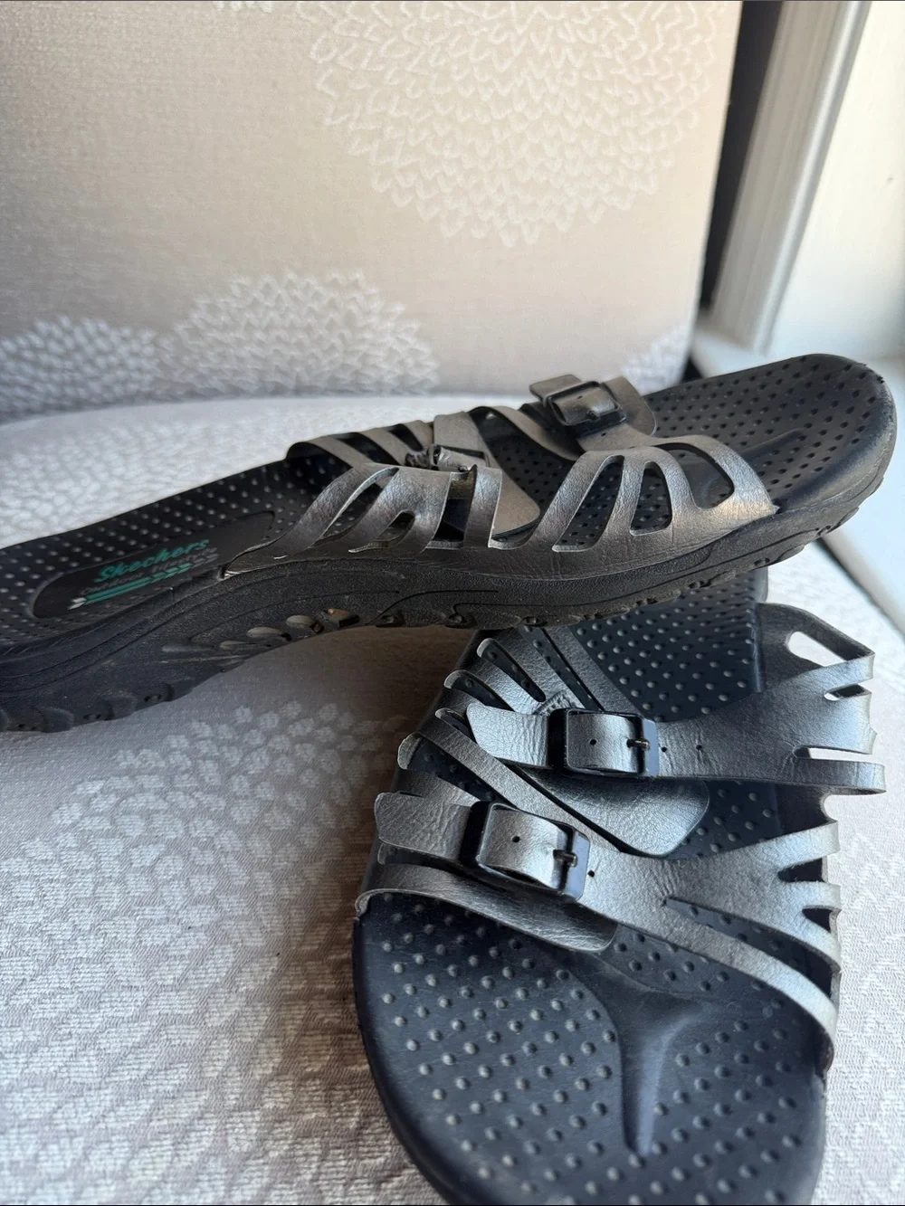 Skechers Metallic Silver Gray Buckle Slide Sandals size 8